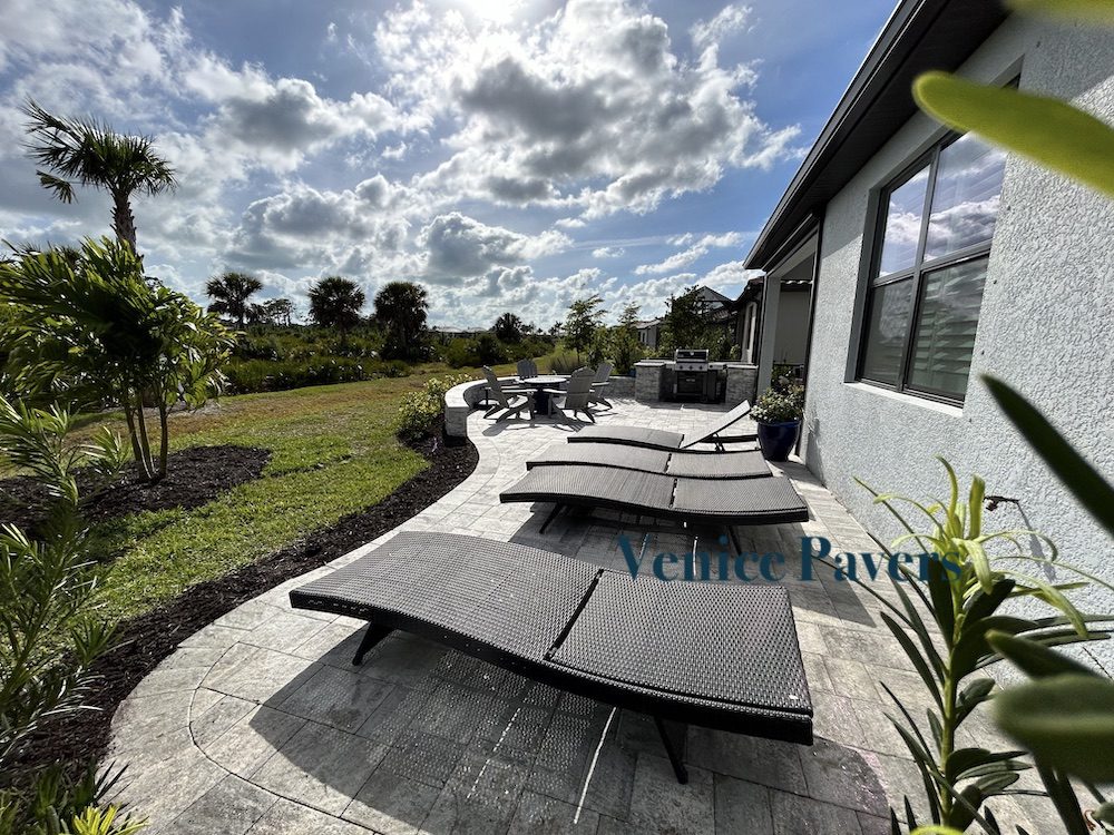 Paver Color Choices - White Charcoal - Venice Pavers