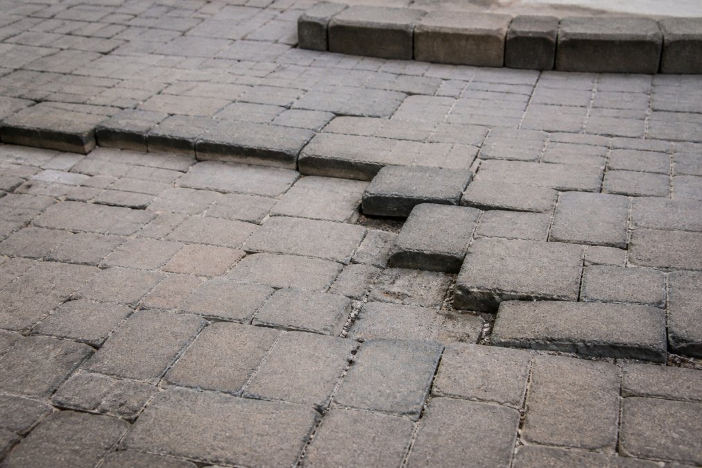signs of poor paver installation 7 red flags to spot 1789579083 1