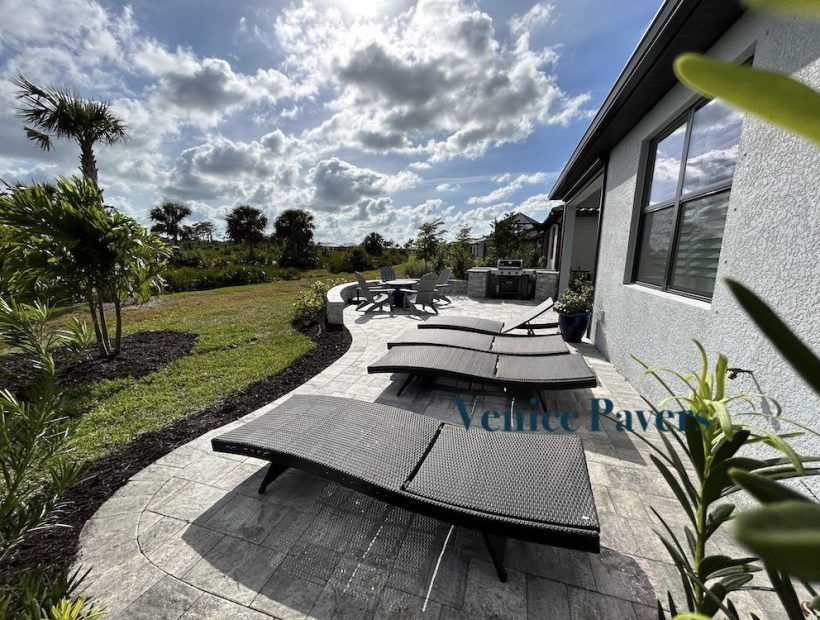 Paver Color Choices - White Charcoal - Venice Pavers